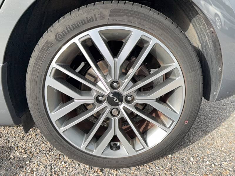 Kia Rio - Photo 15
