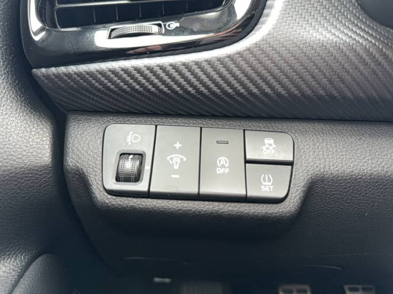 Kia Rio - Photo 22