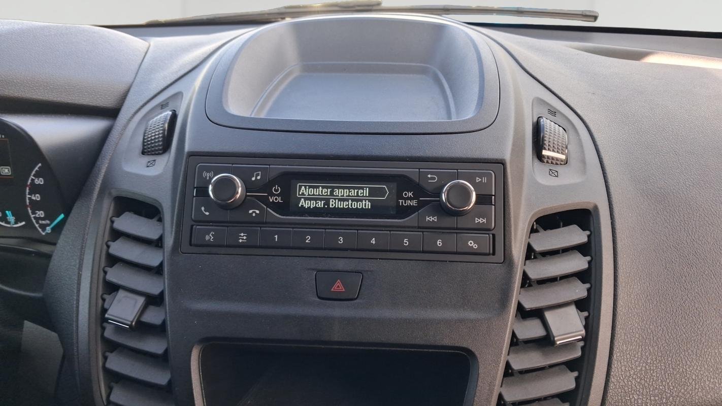 Ford Transit Connect - Photo 15