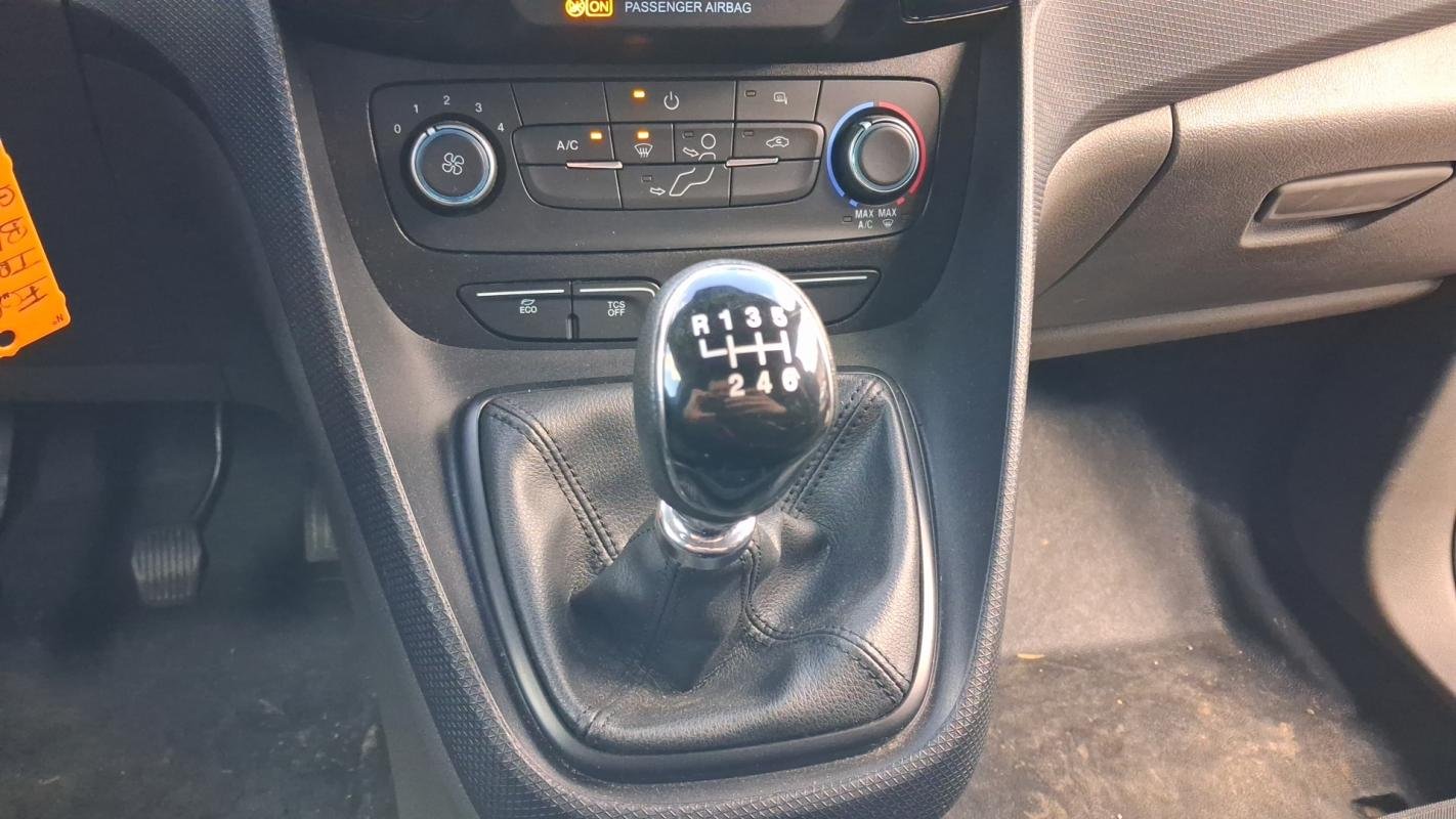 Ford Transit Connect - Photo 21