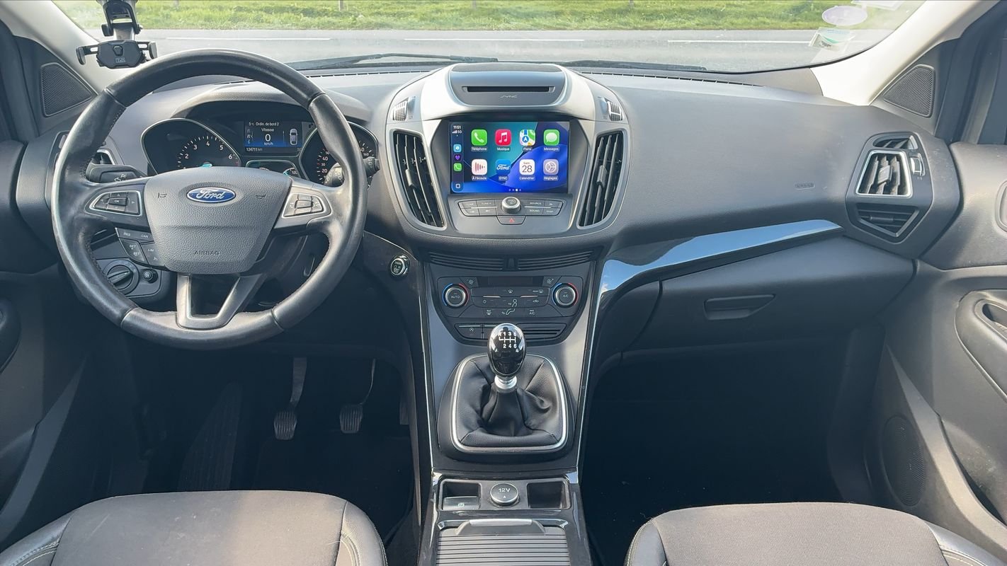Ford Kuga - Photo 11