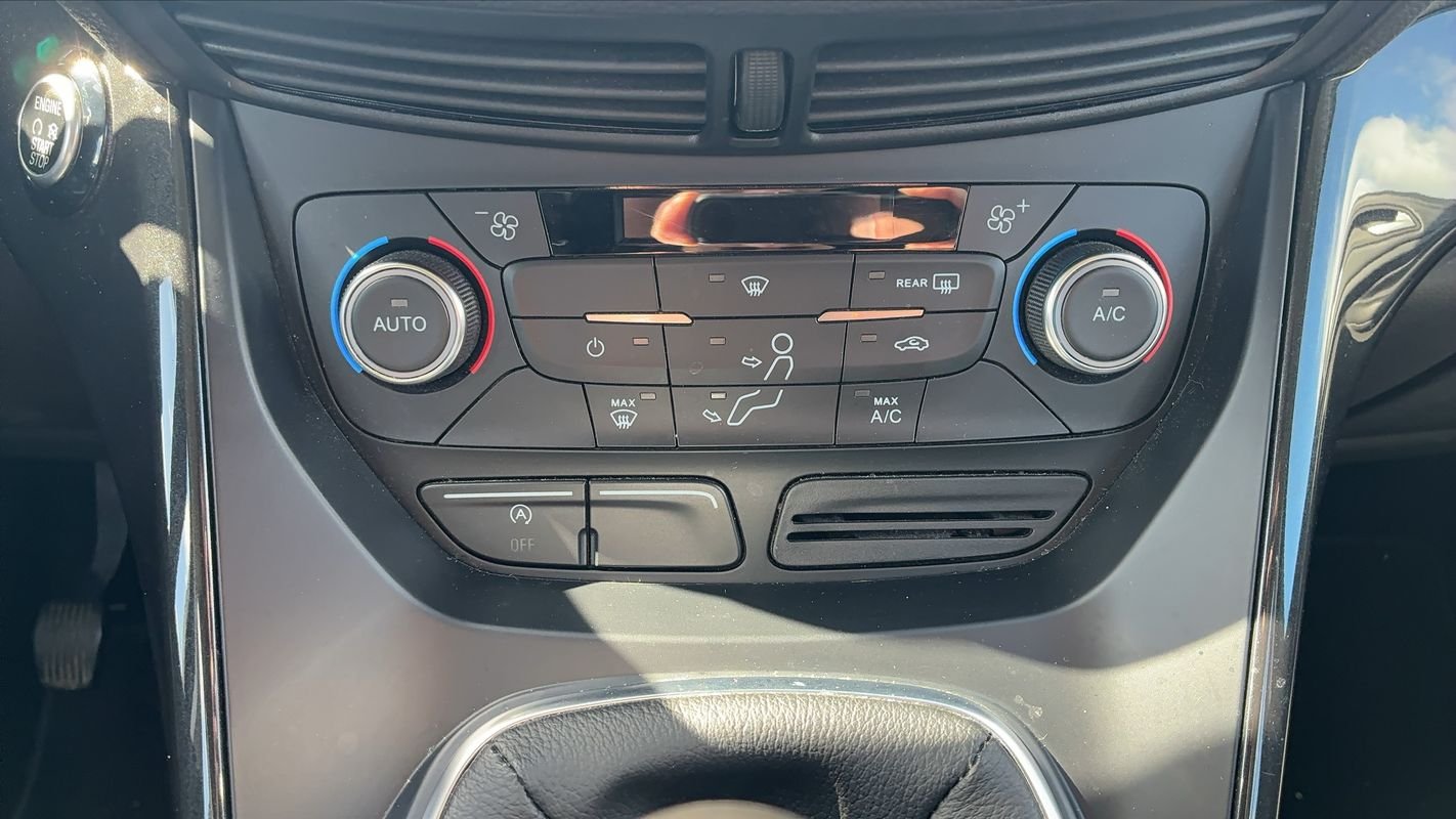 Ford Kuga - Photo 25