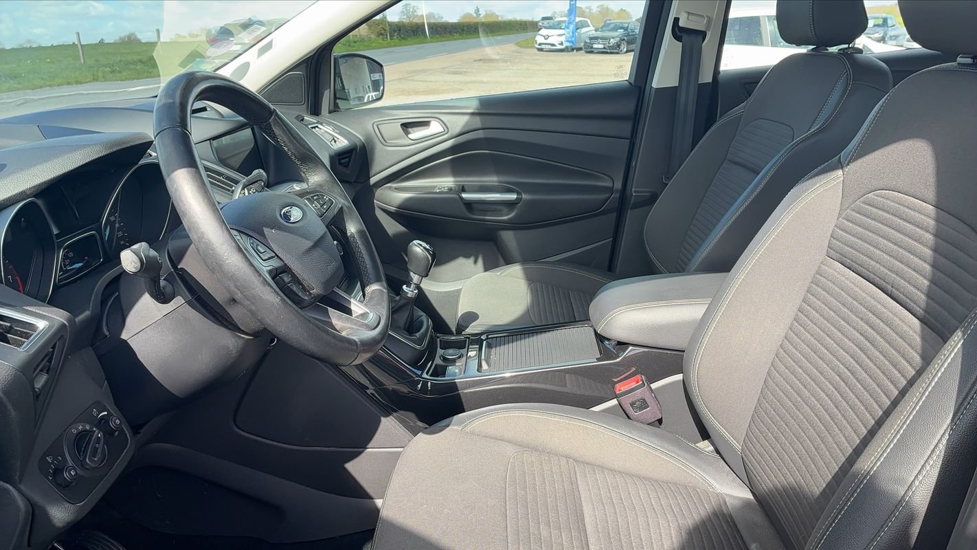 Ford Kuga - Photo 27