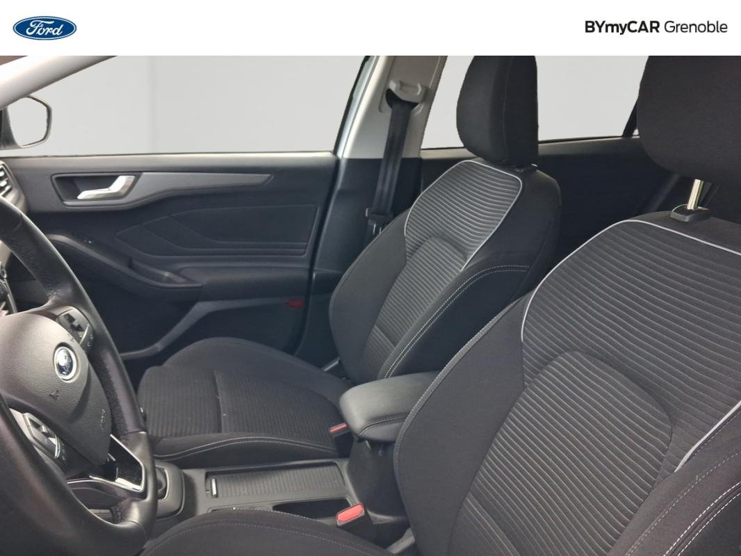 Ford Focus - Photo 11