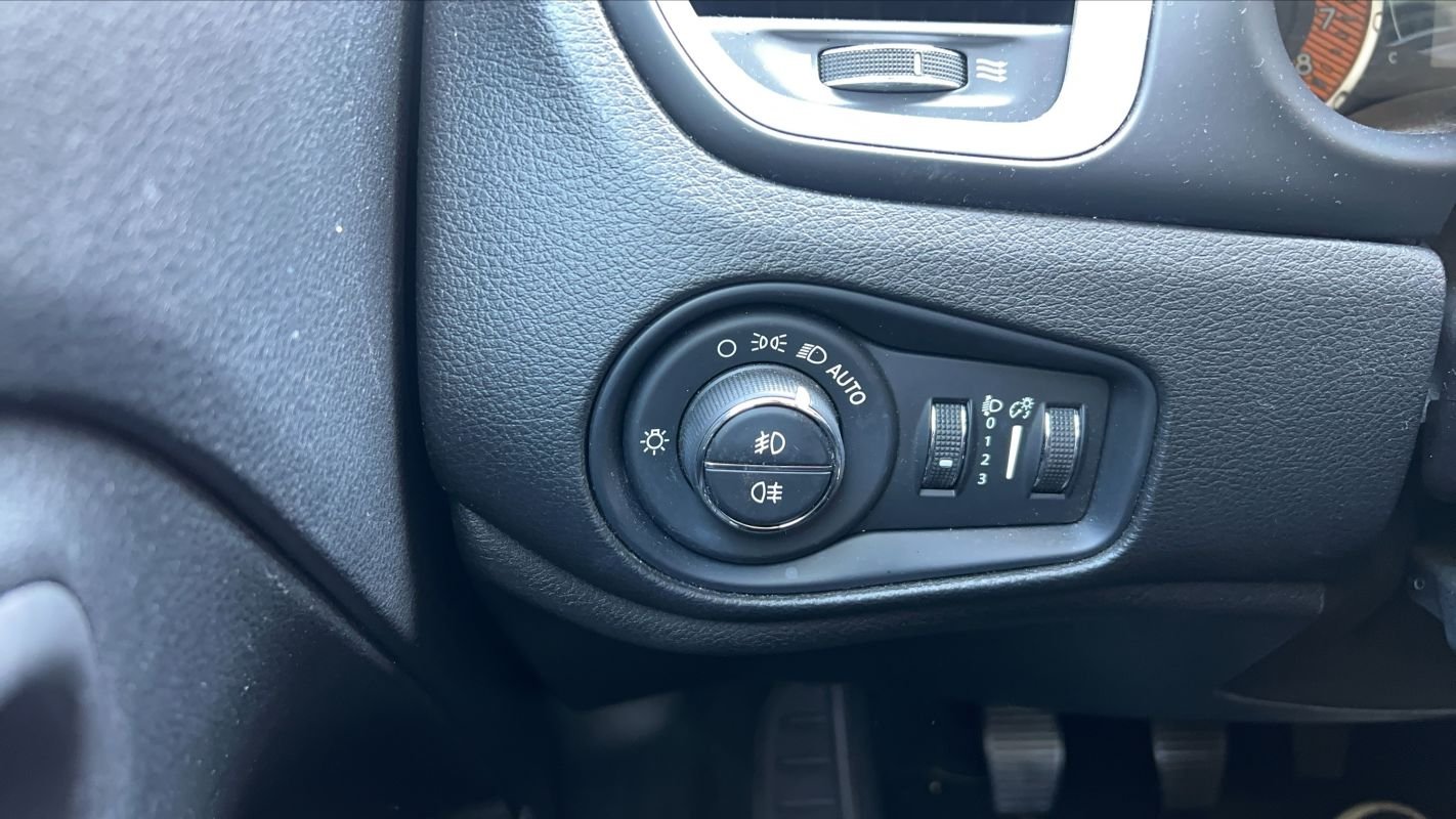 Jeep Renegade - Photo 13