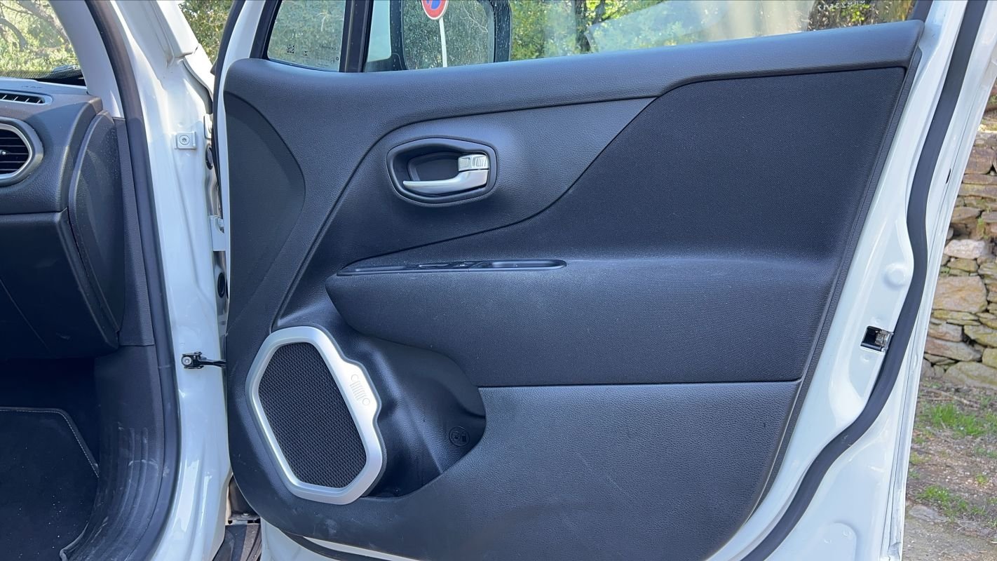 Jeep Renegade - Photo 22