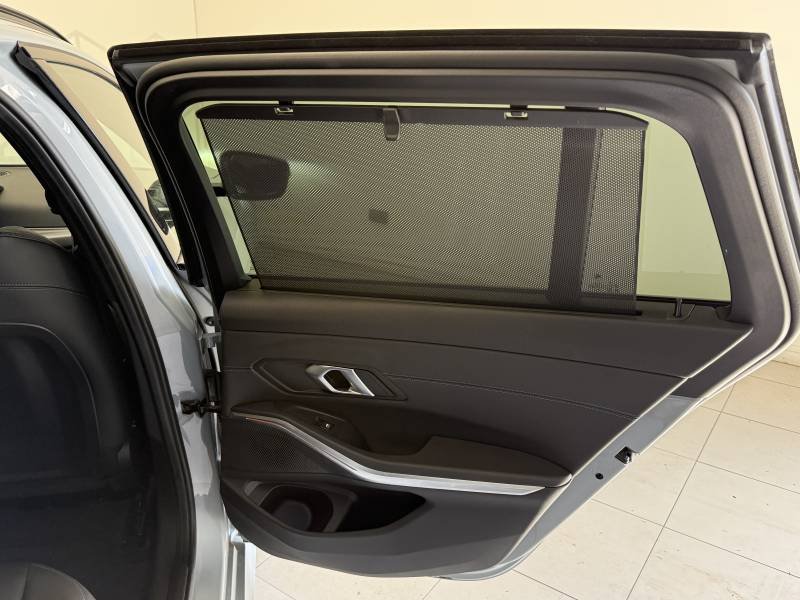 BMW Série 3 - Photo 44