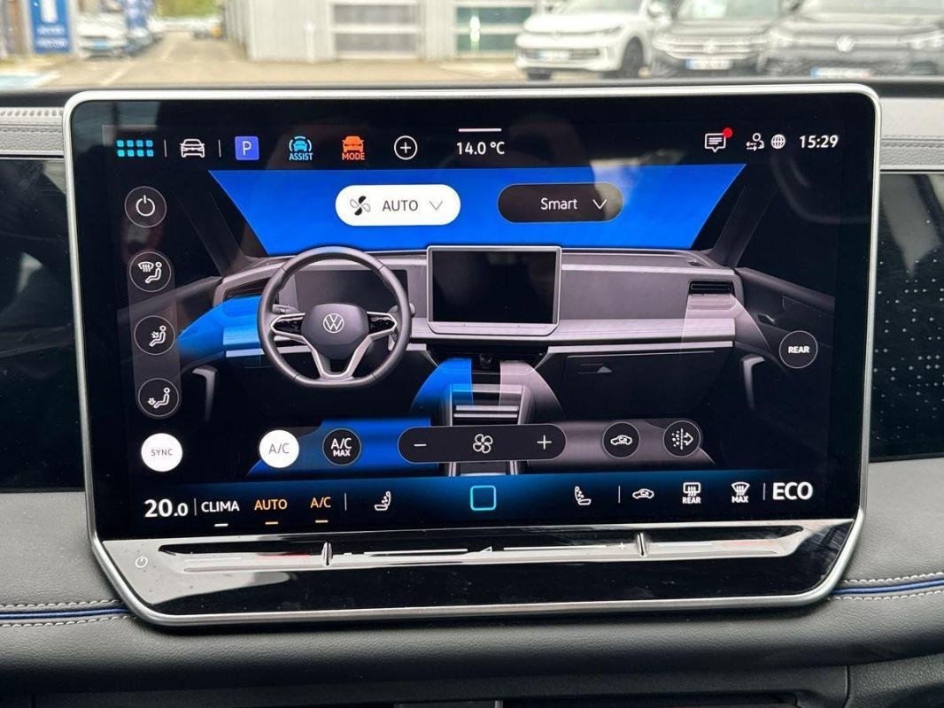Volkswagen Tiguan - Photo 19