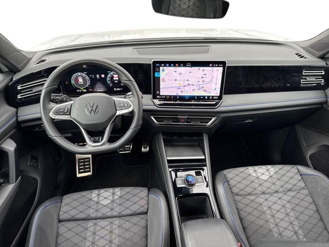 Volkswagen Tiguan - Photo 8
