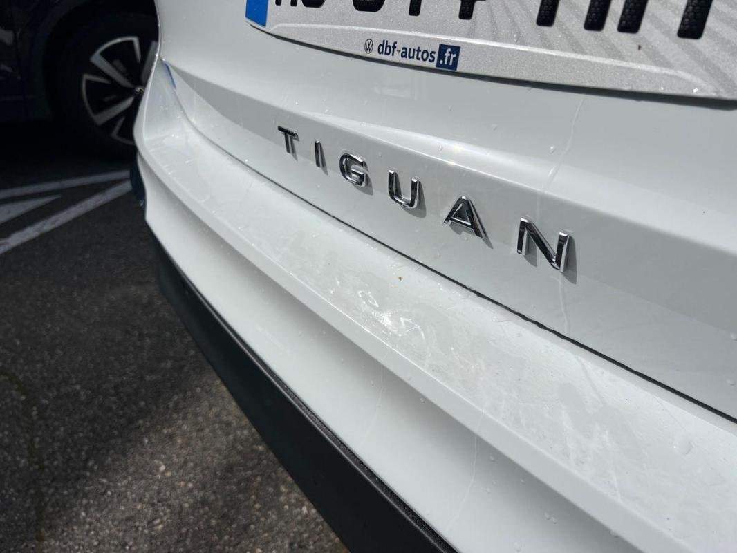 Volkswagen Tiguan - Photo 12