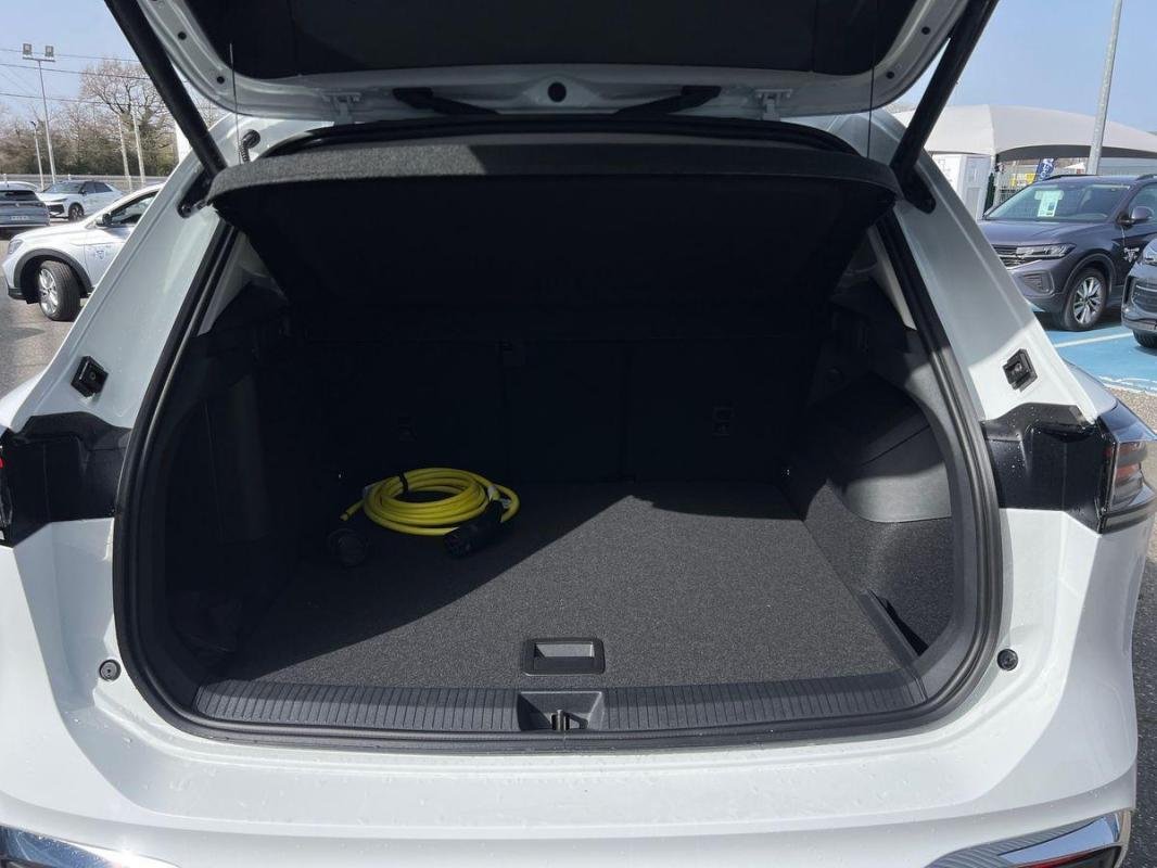 Volkswagen Tiguan - Photo 16