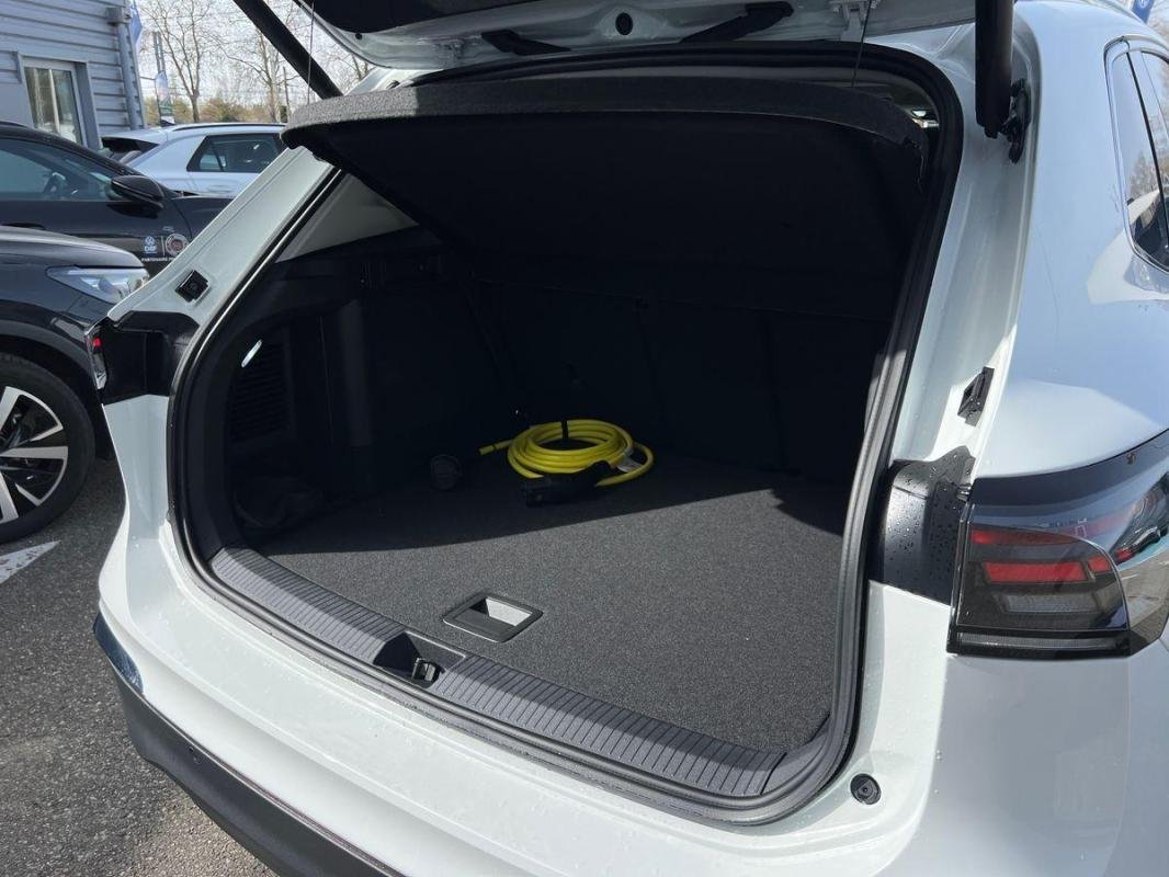 Volkswagen Tiguan - Photo 17