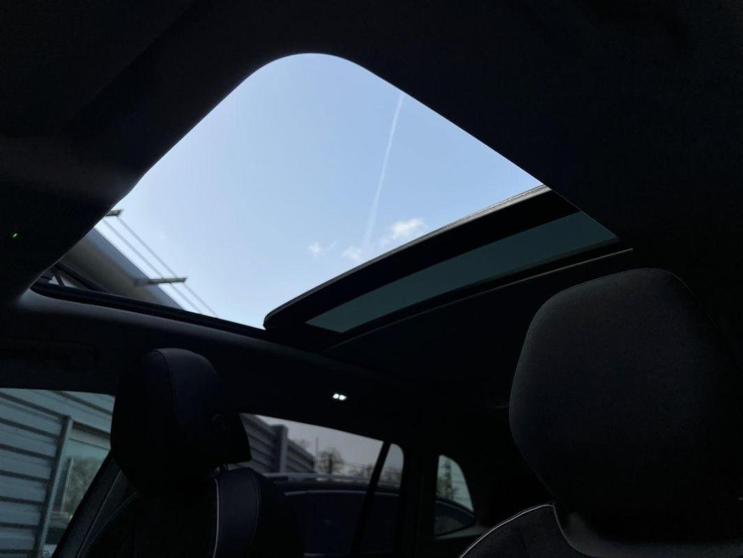 Volkswagen Tiguan - Photo 19