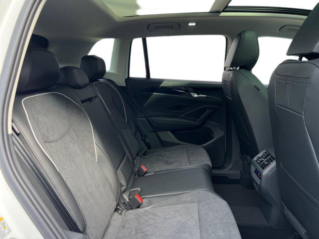 Volkswagen Tiguan - Photo 8
