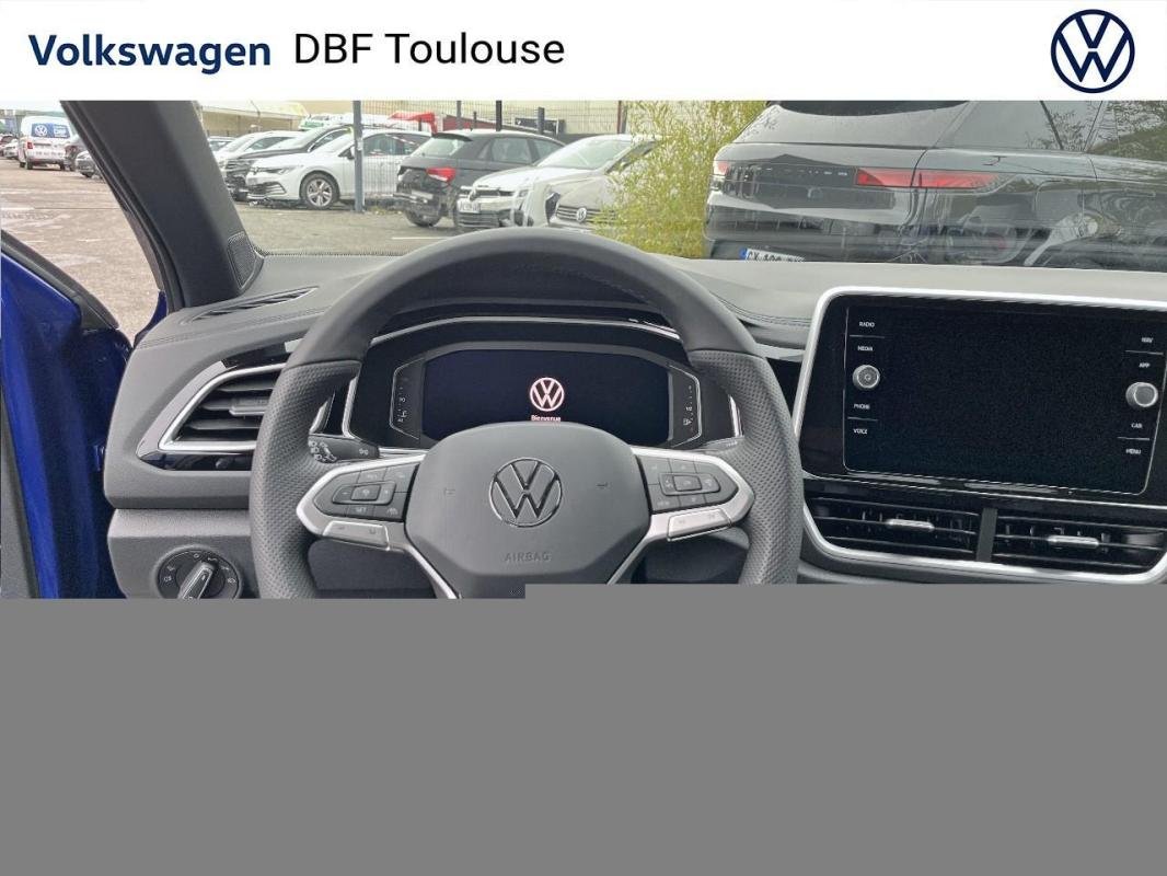 Volkswagen T-Roc - Photo 11