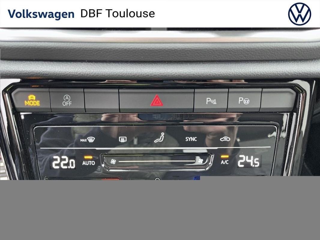 Volkswagen T-Roc - Photo 17