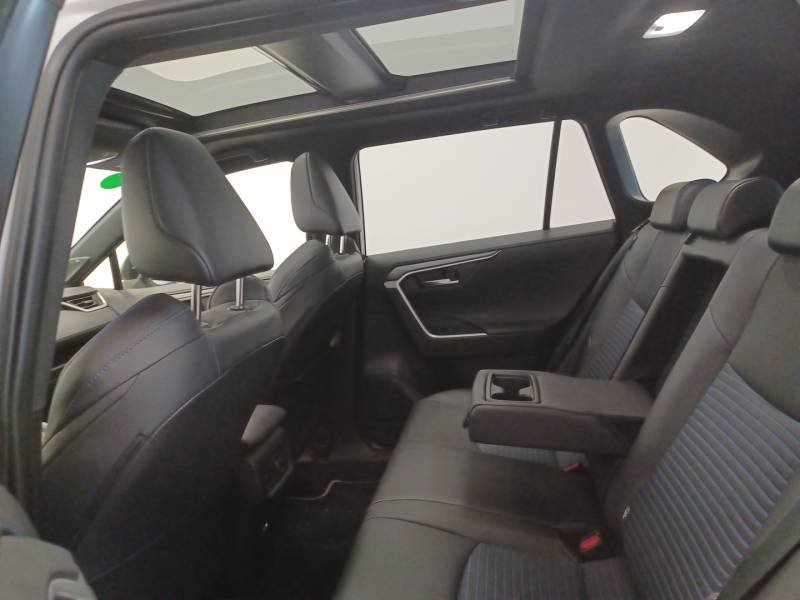 Toyota RAV4 - Photo 13