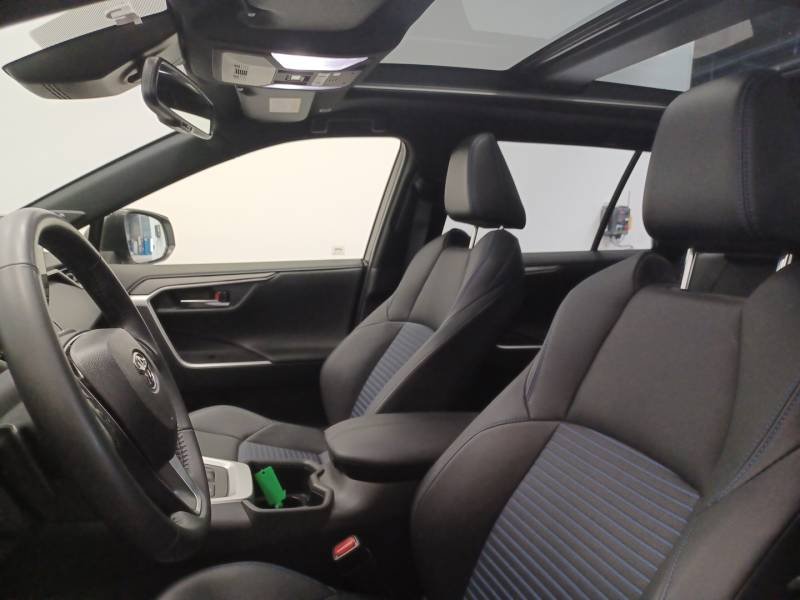 Toyota RAV4 - Photo 14