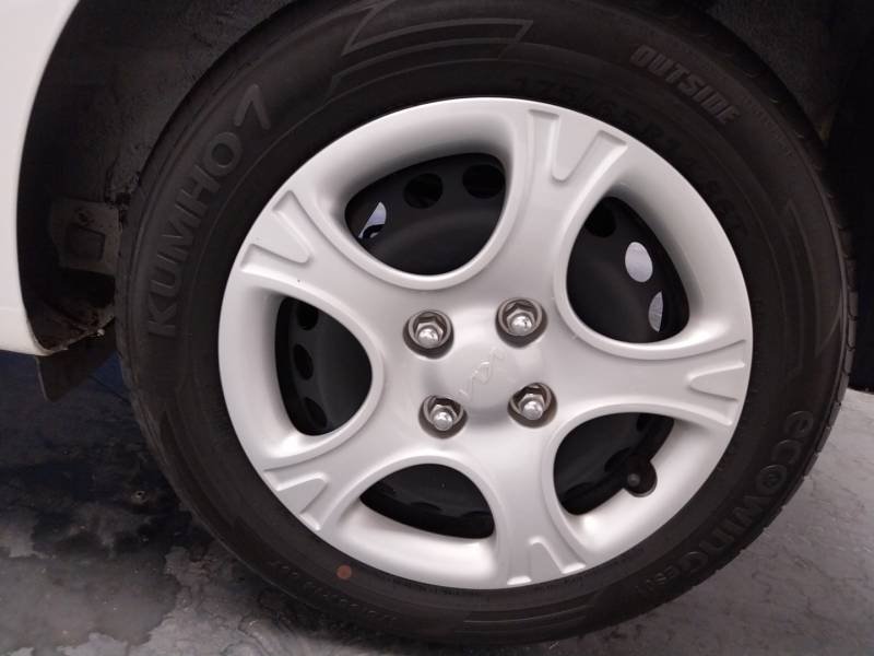 Kia Picanto - Photo 15