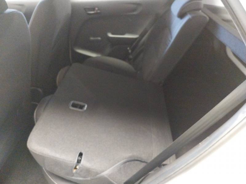 Kia Picanto - Photo 35