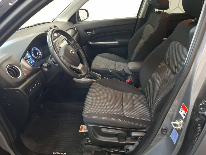 Suzuki Vitara - Photo 13
