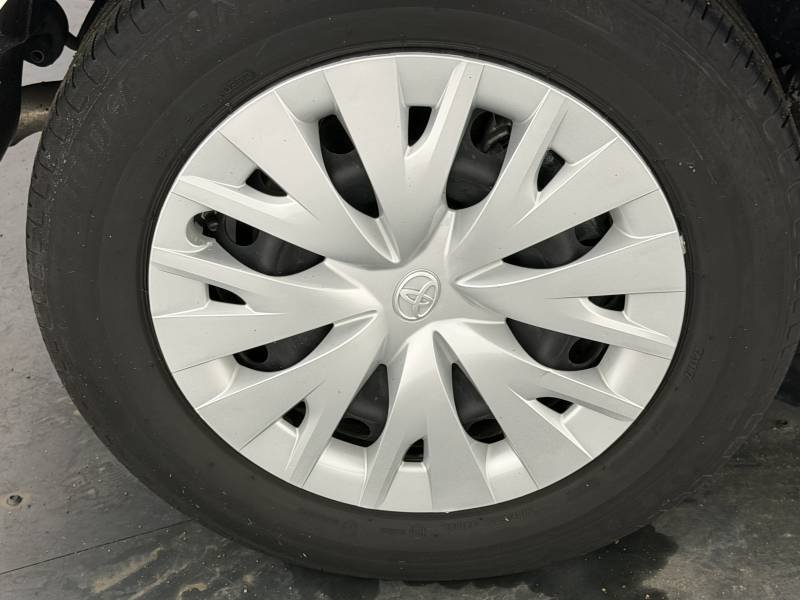 Toyota Yaris - Photo 11