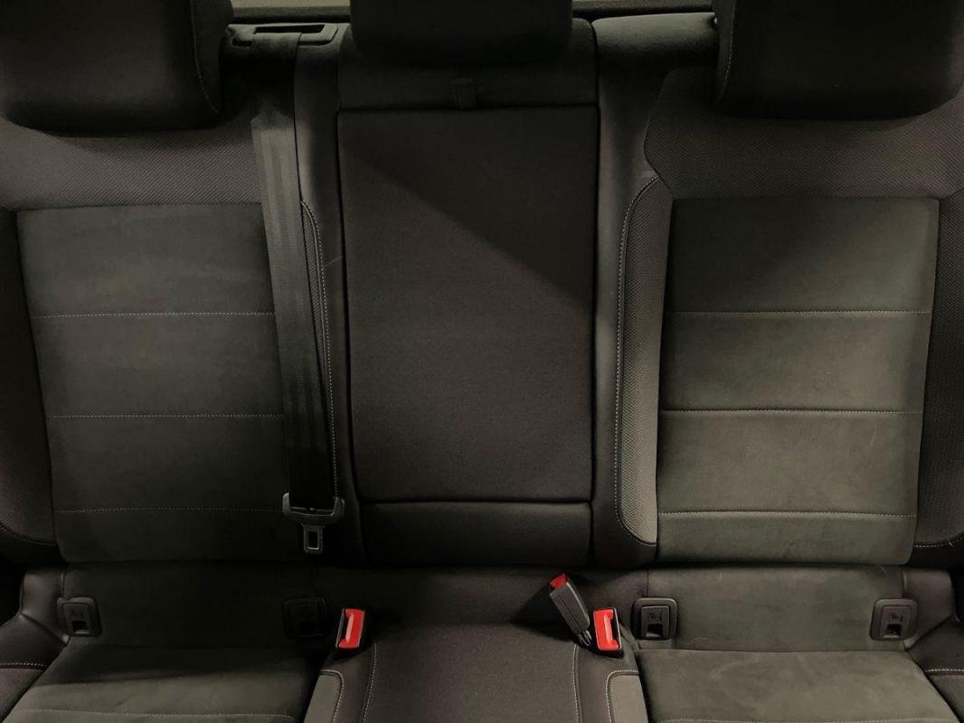 Volkswagen T-Roc - Photo 22