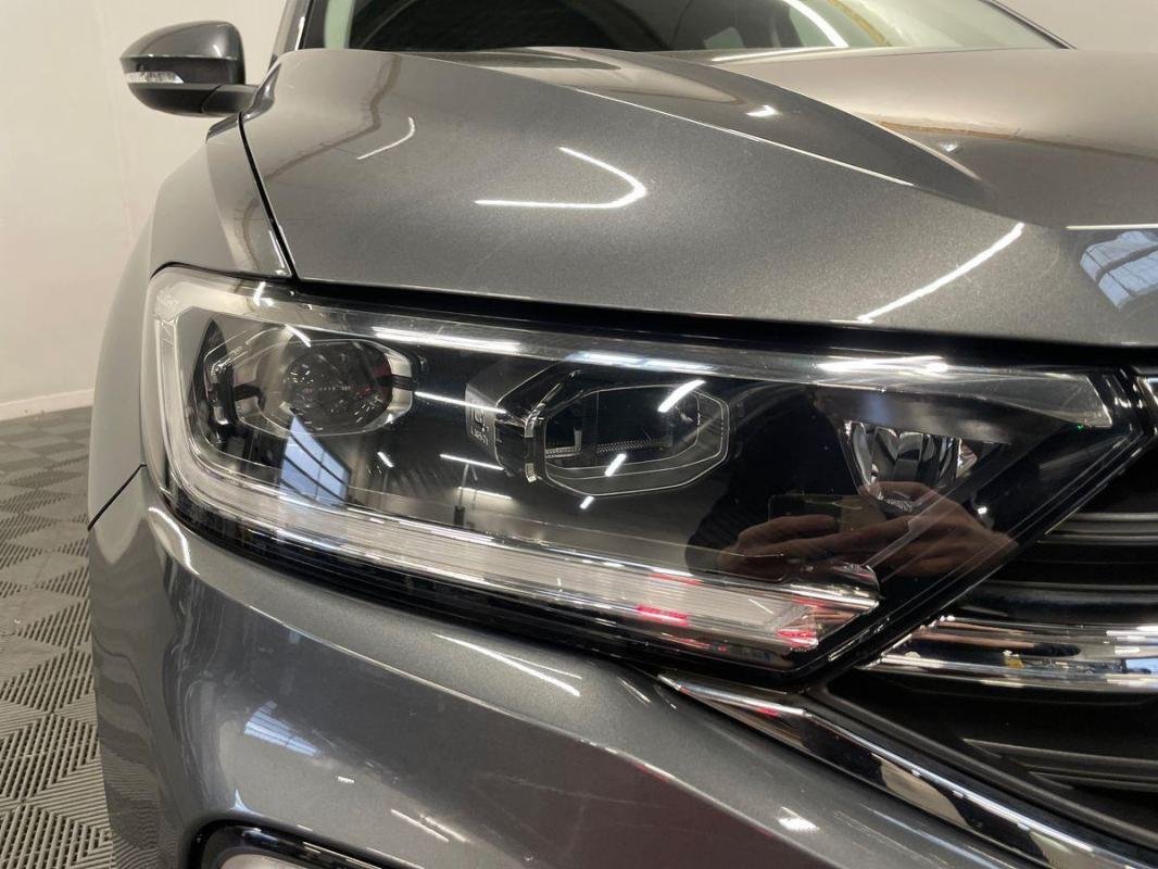 Volkswagen T-Roc - Photo 25