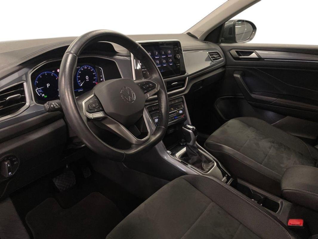 Volkswagen T-Roc - Photo 9