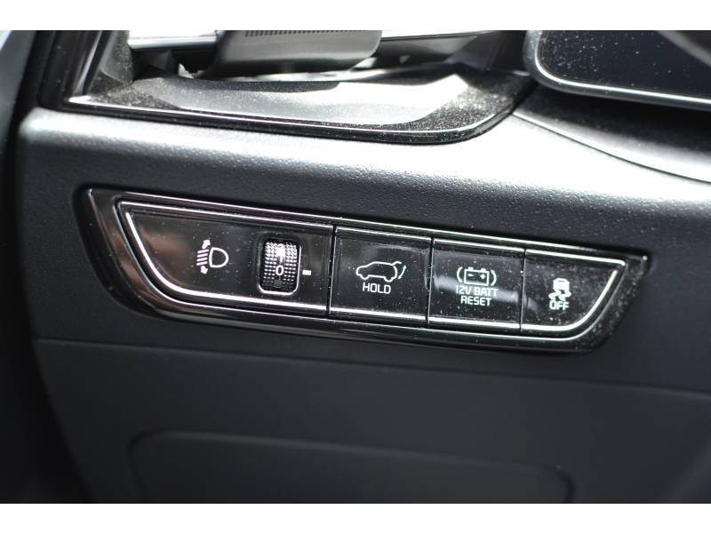 Kia Niro - Photo 22