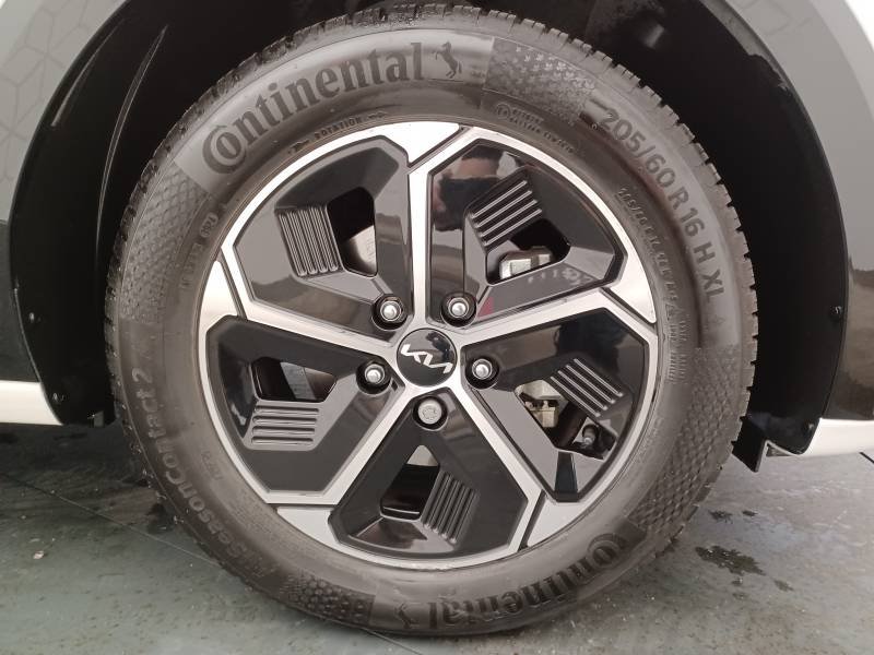 Kia Niro - Photo 12