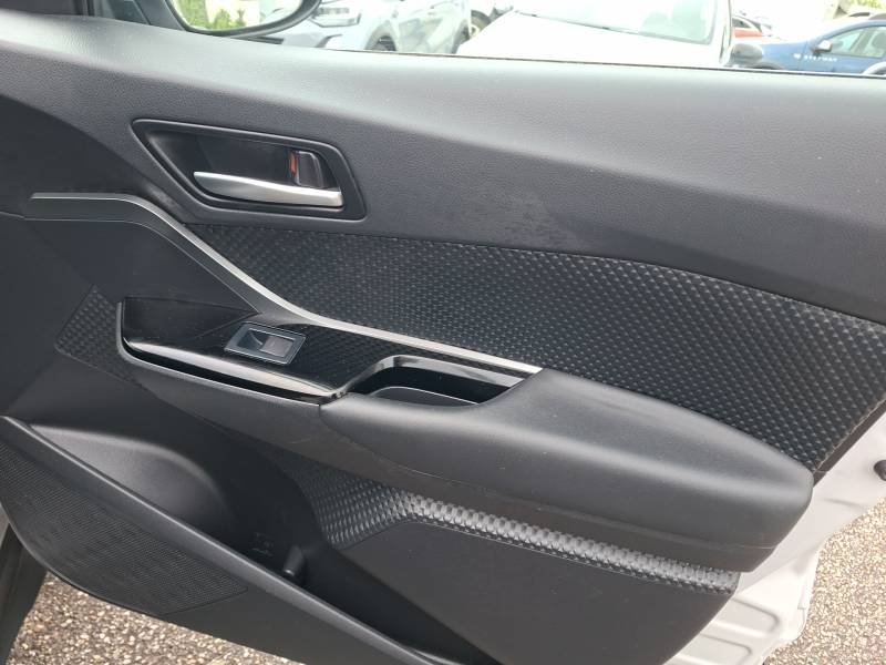Toyota C-HR - Photo 13