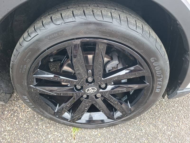 Toyota C-HR - Photo 15