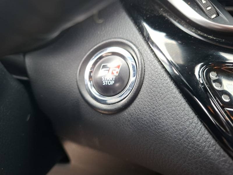 Toyota C-HR - Photo 35