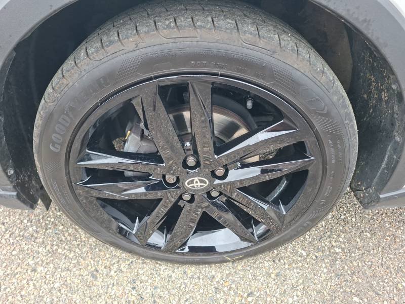 Toyota C-HR - Photo 9
