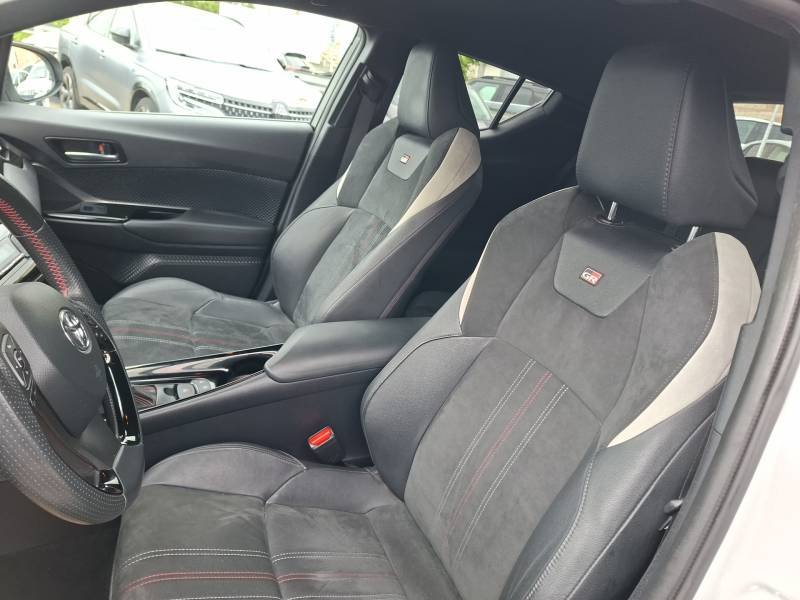 Toyota C-HR - Photo 10