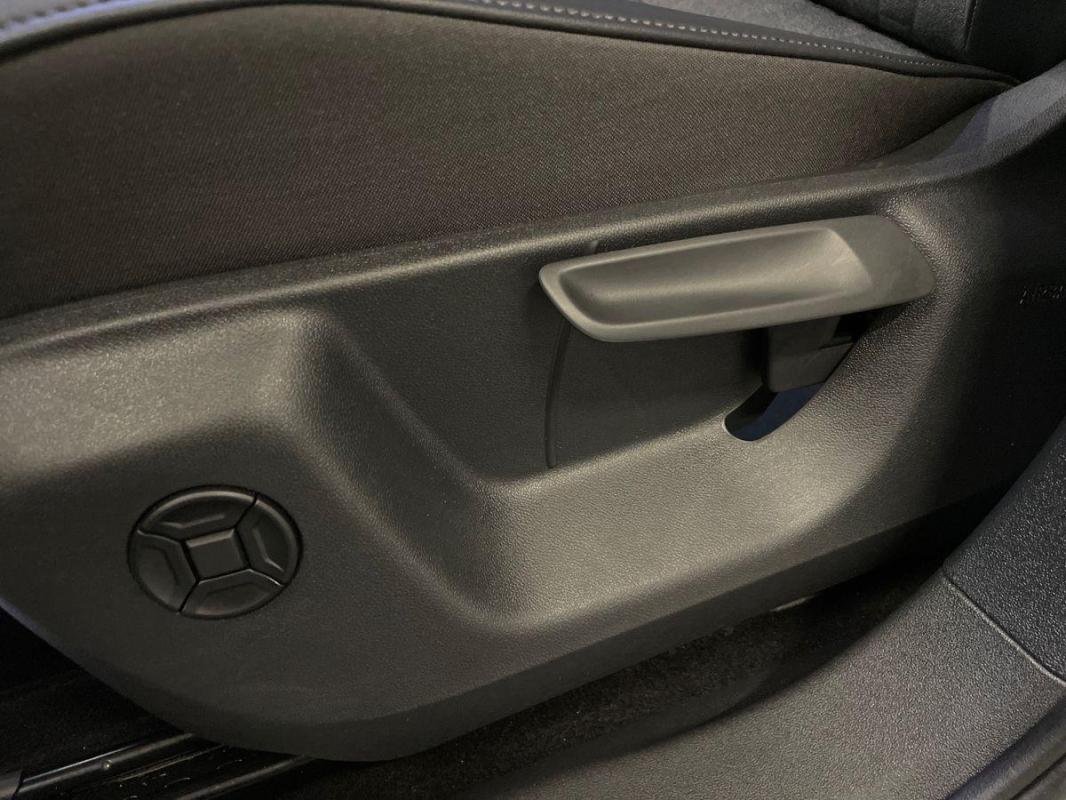 Volkswagen Tiguan - Photo 14