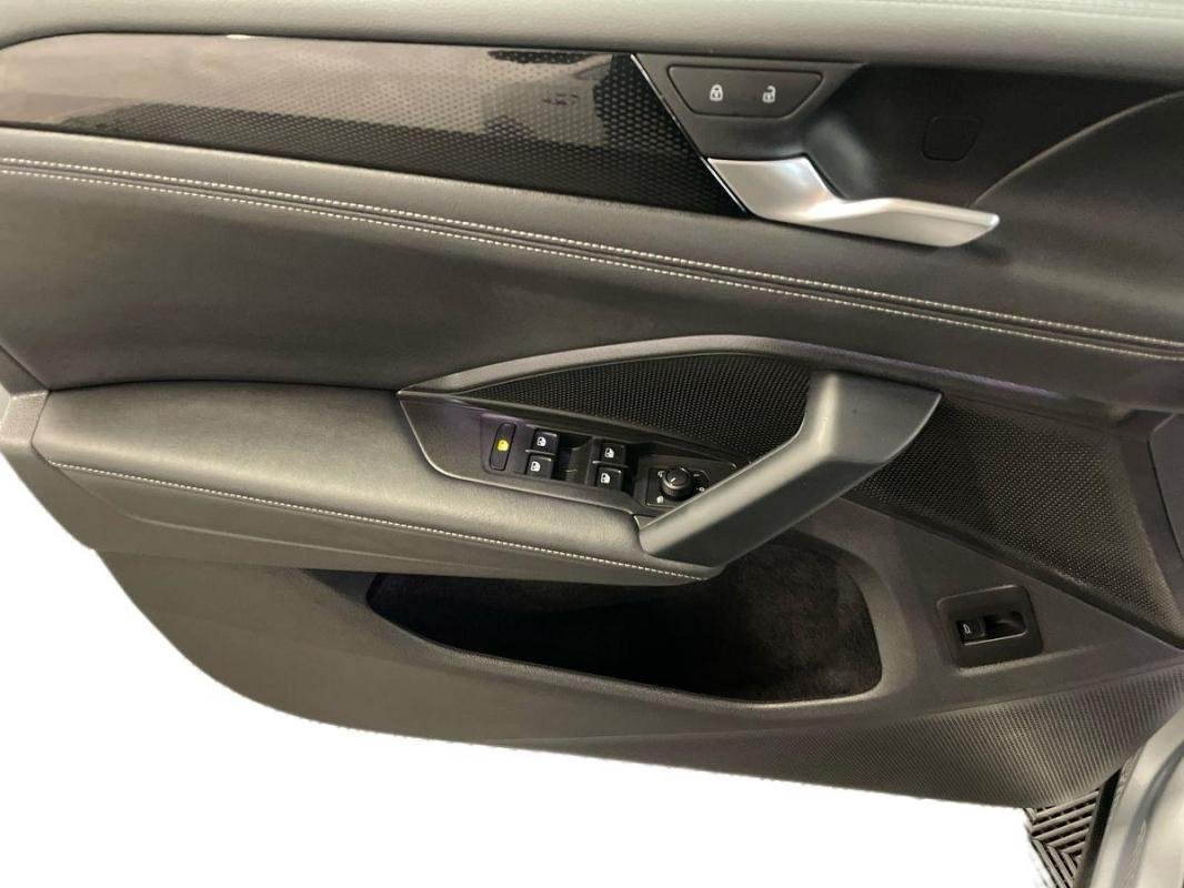 Volkswagen Tiguan - Photo 15