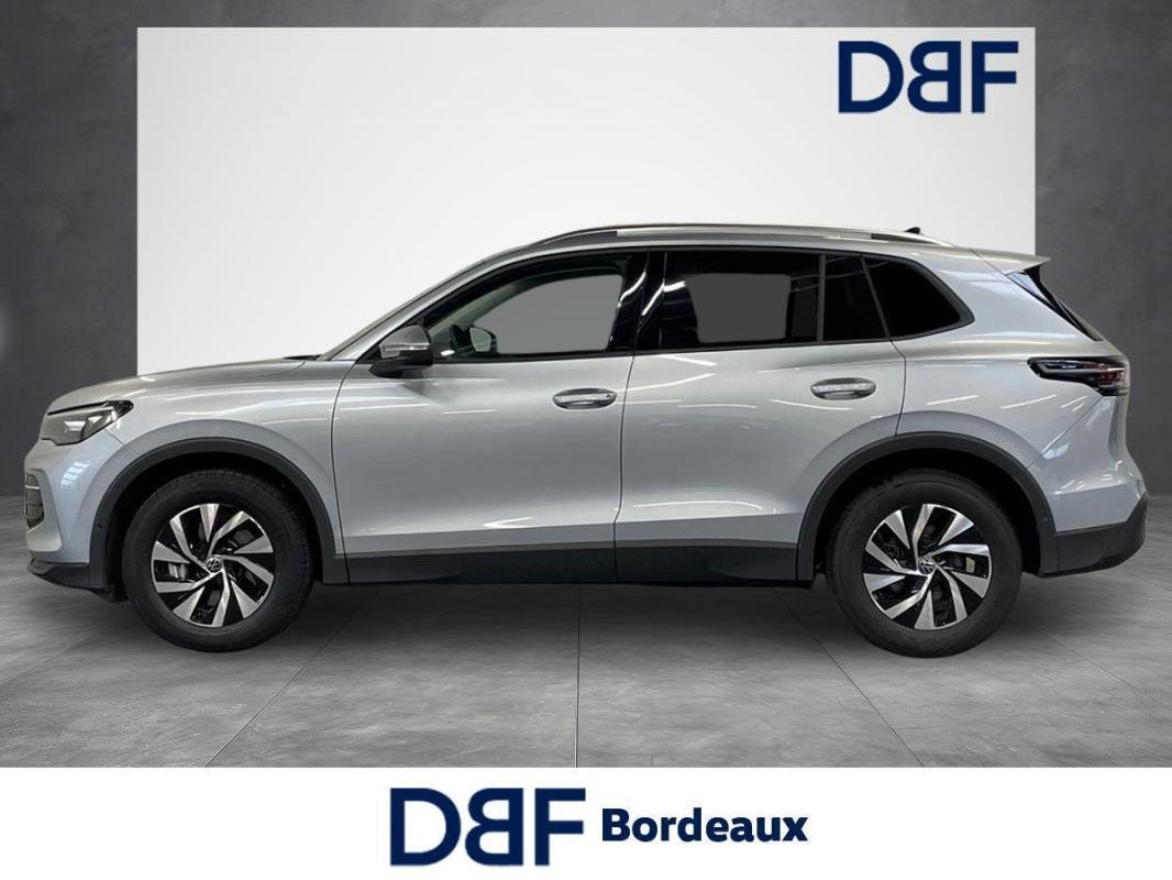 Volkswagen Tiguan - Photo 2