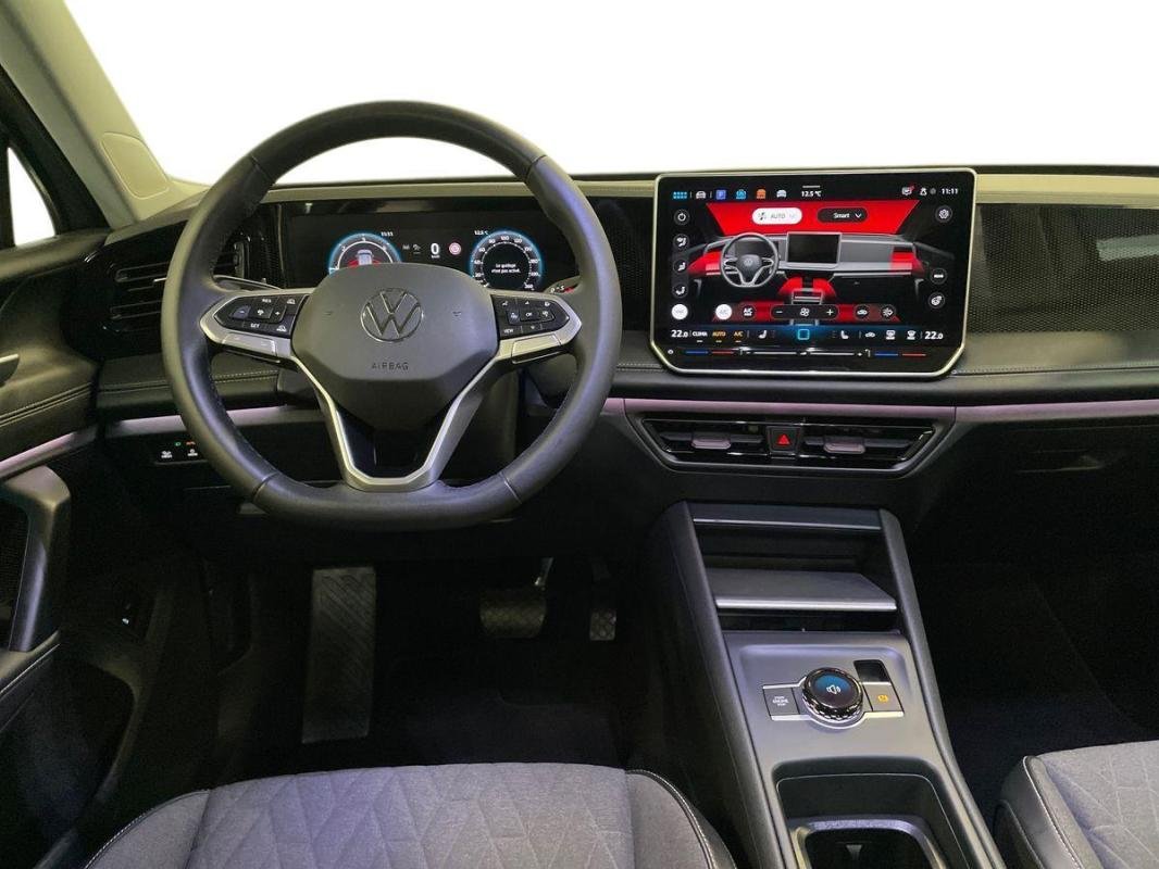 Volkswagen Tiguan - Photo 24