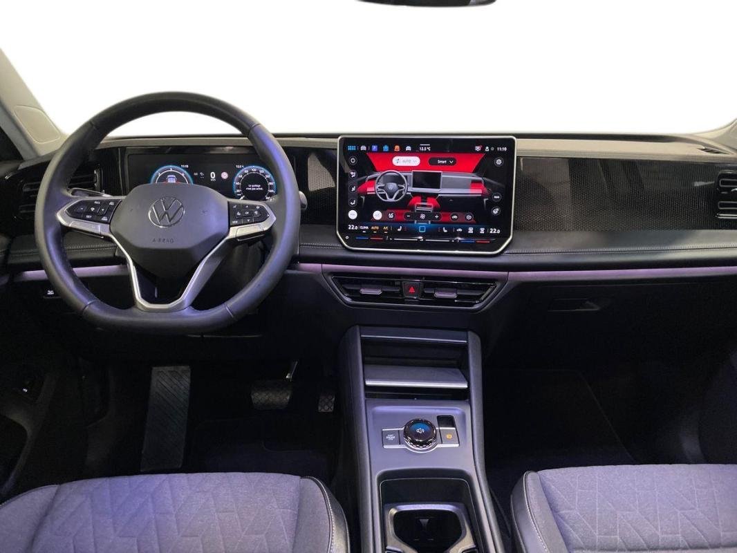 Volkswagen Tiguan - Photo 8