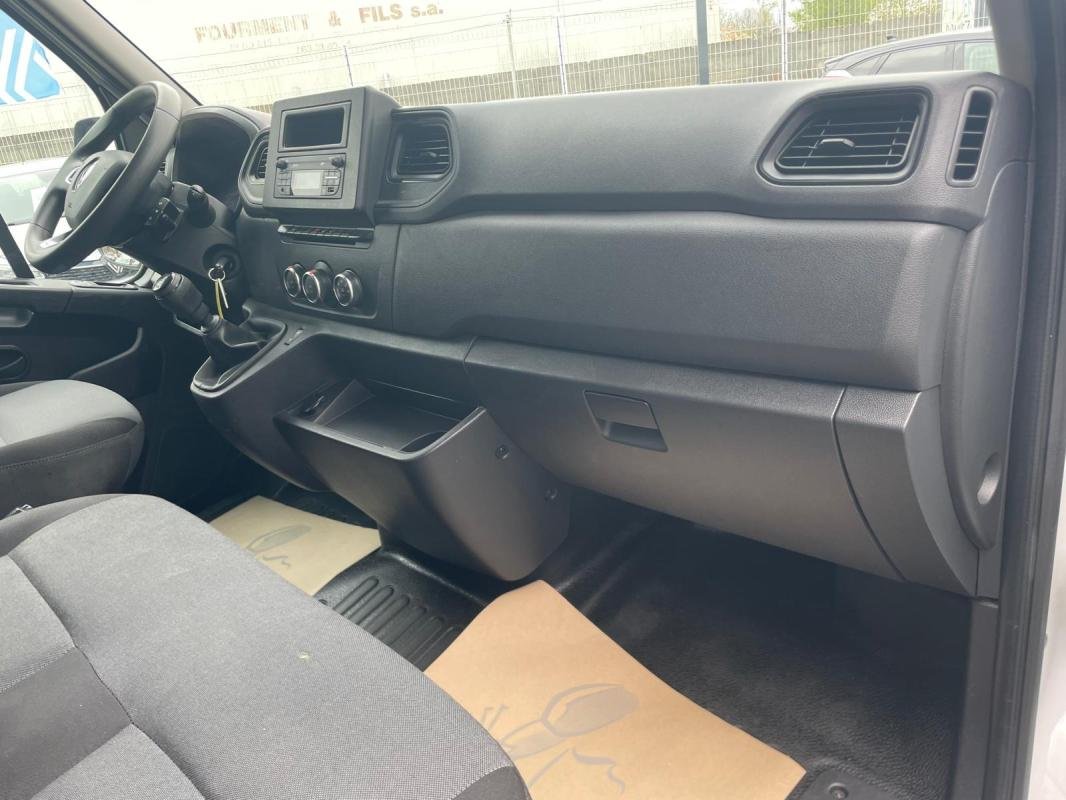 Renault Master - Photo 17
