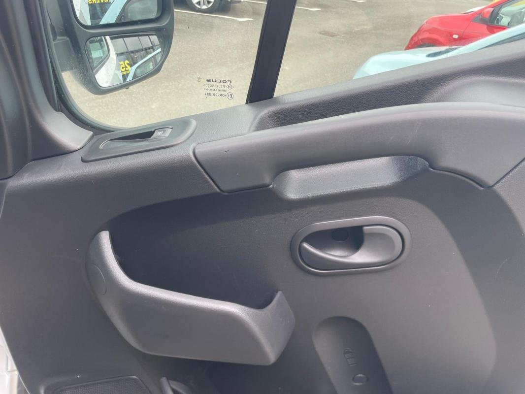 Renault Master - Photo 18