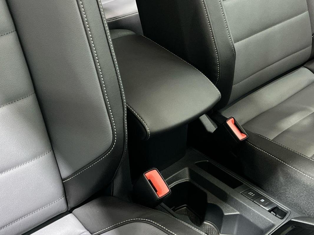 Volkswagen T-Roc - Photo 12