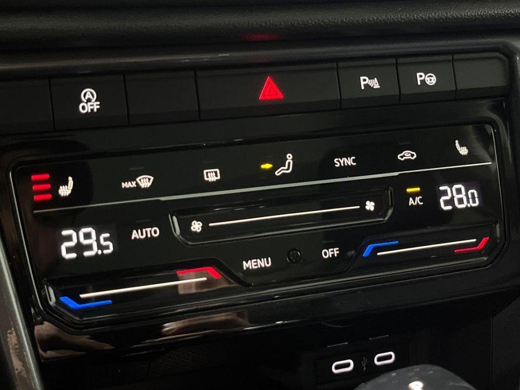 Volkswagen T-Roc - Photo 19