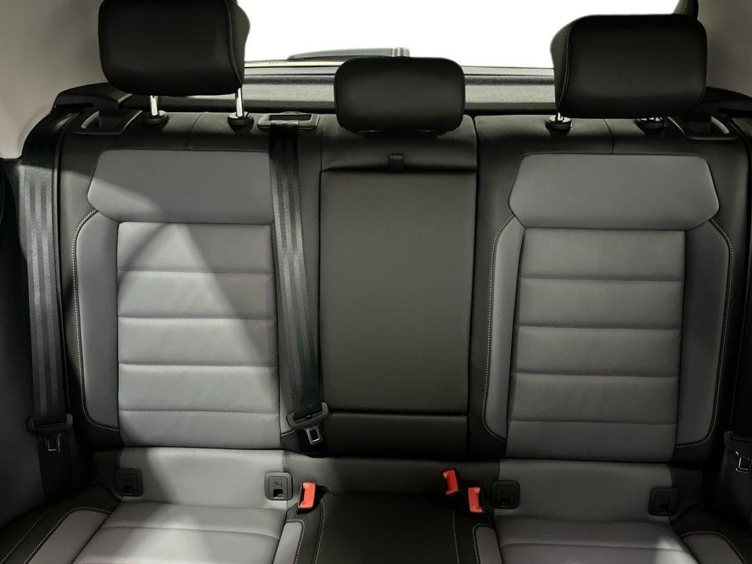 Volkswagen T-Roc - Photo 22
