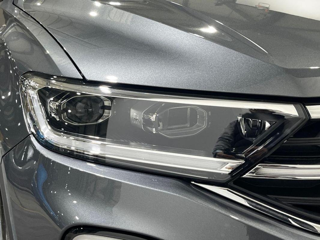 Volkswagen T-Roc - Photo 25