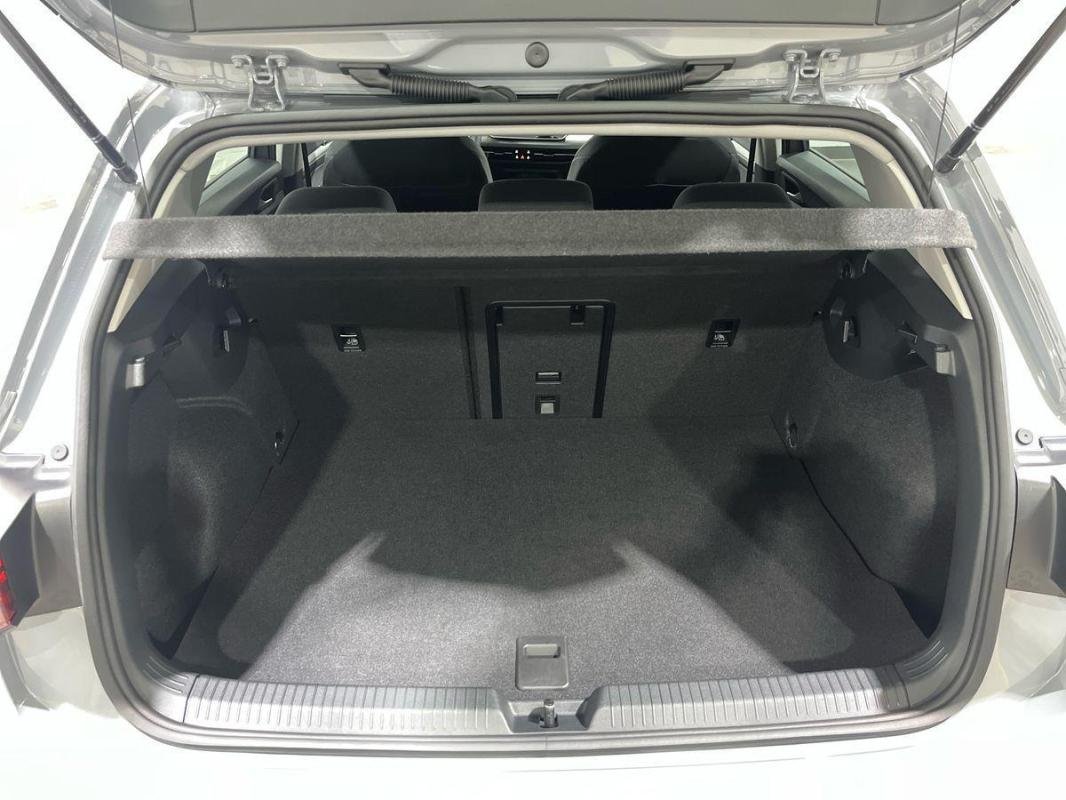 Volkswagen Golf - Photo 31