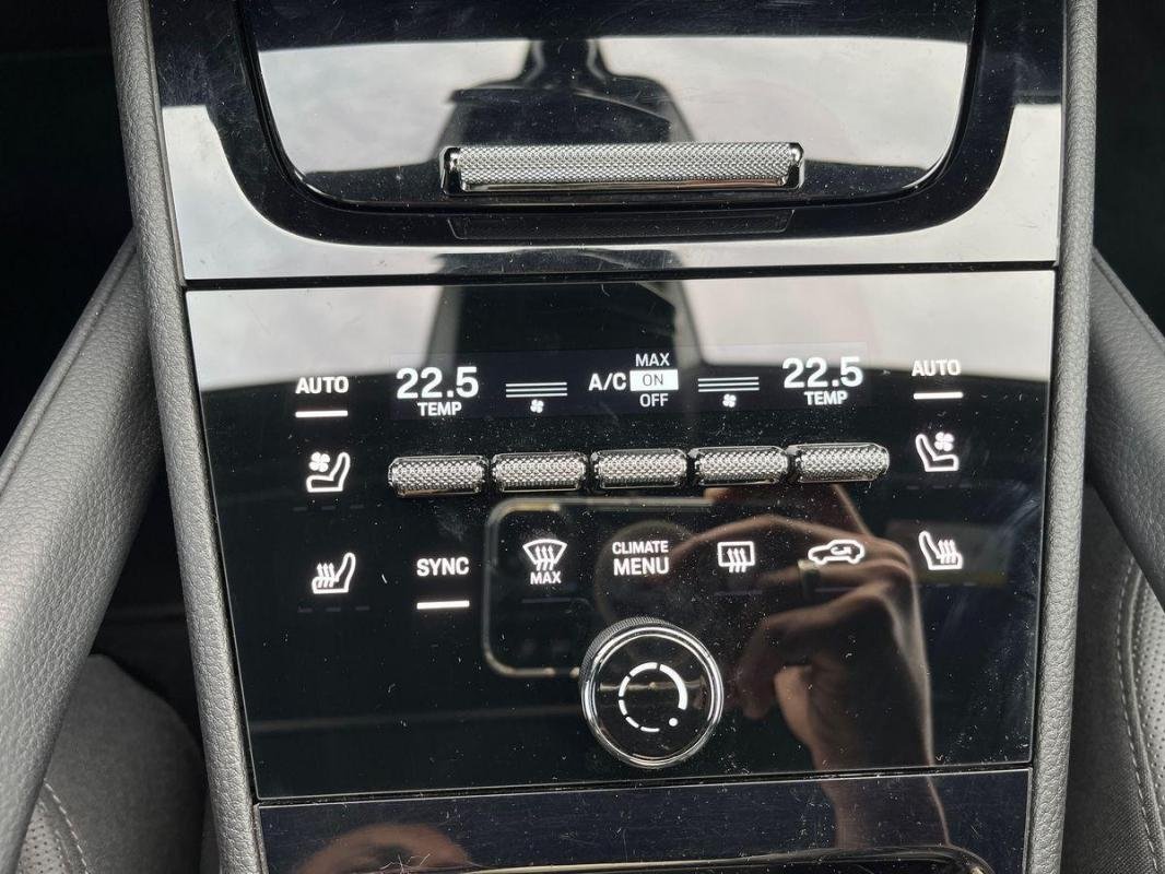 Porsche Cayenne - Photo 19
