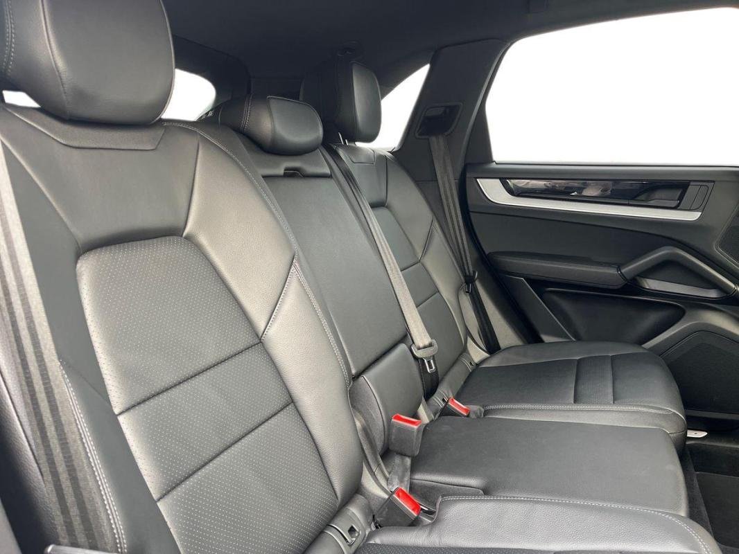 Porsche Cayenne - Photo 23